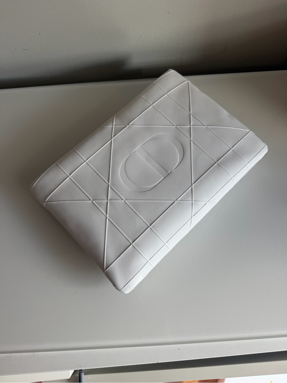 Dior White Embossed CD Cosmetic Pouch new - Picture 2 of 7
